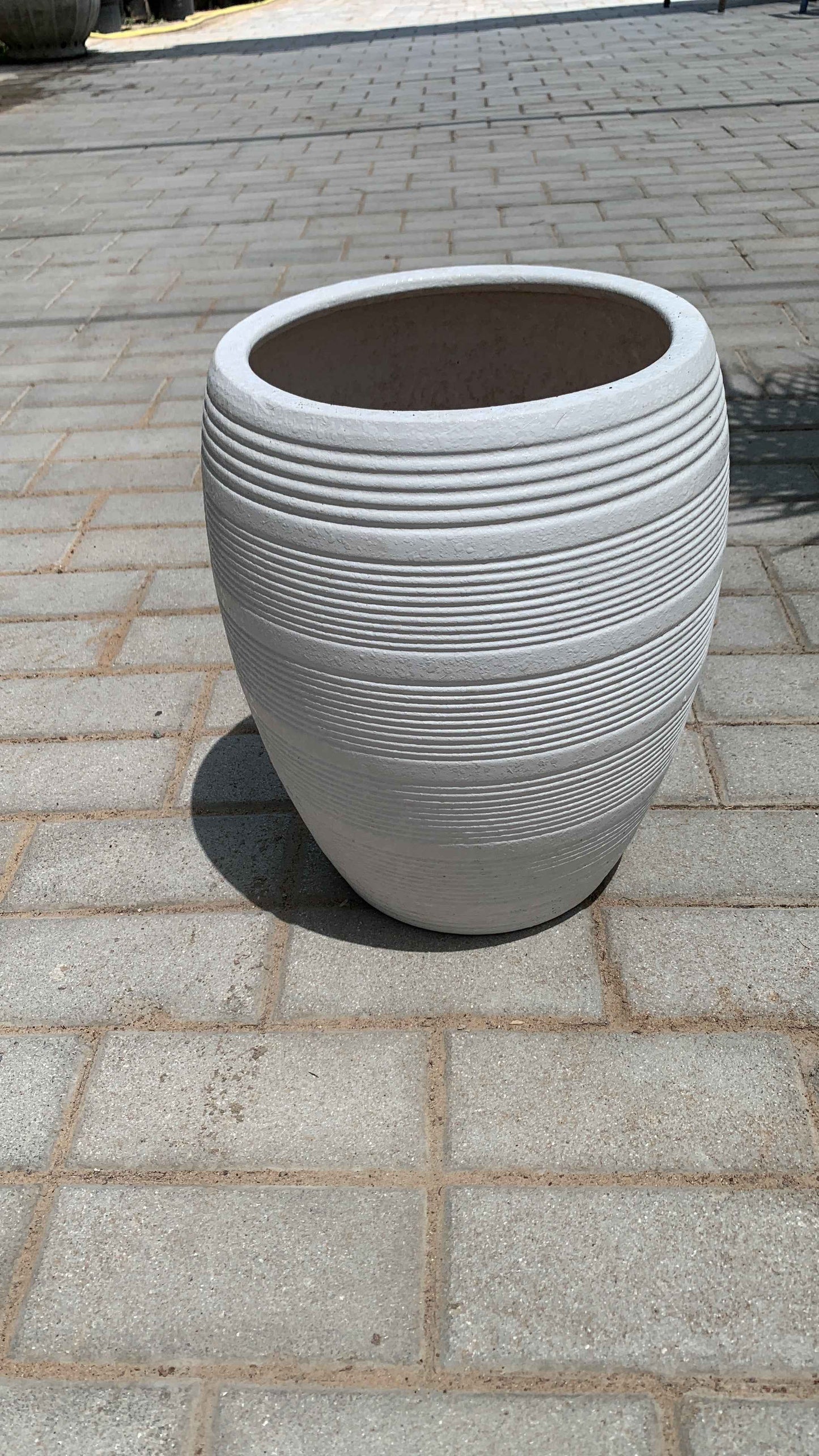 White Ceramic pot